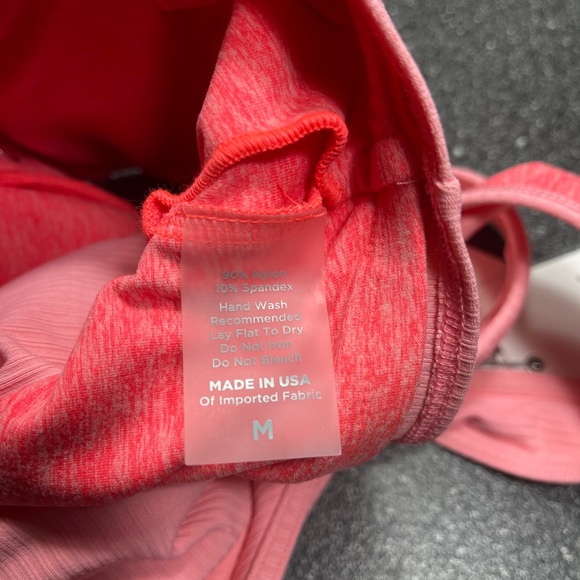 ❌Sold❌ NWT Bombshell Sportswear Henley sports bra - Picture 6 of 6
